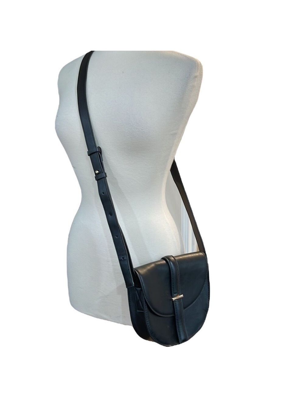 Stitch Fix Daily Look Faux Leather Flap Crossbody Bag Black - Picture 2 of 6